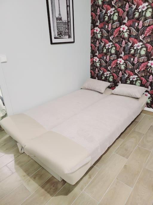 Family Flat Stade De France Airport Cdg Le Bourget "Appart'7" П'єррфітт-сюр-Сен Екстер'єр фото